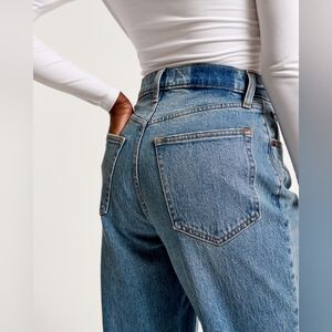 Abercrombie & Fitch 90s straight ultra high rise